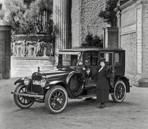 1920 Hudson Super Six Limousine